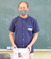 卒業生にとっては最後のIT部ですが、中学校でもIT部の経験を生かして頑張ってください。