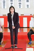 お母さんのように、愛情たっぷり裕子先生　高校行ったらまた会えるといいな