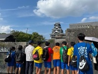 熊本城に向かいま～す。