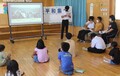 委員会のメンバーによる「慰霊の日とは?」の話