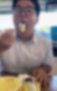 給食で美味しく頂きました。