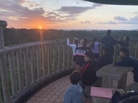 大野山林の展望台から望む朝日