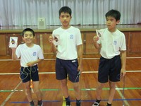 二重跳びの上位入賞者3名2年生も一人いました